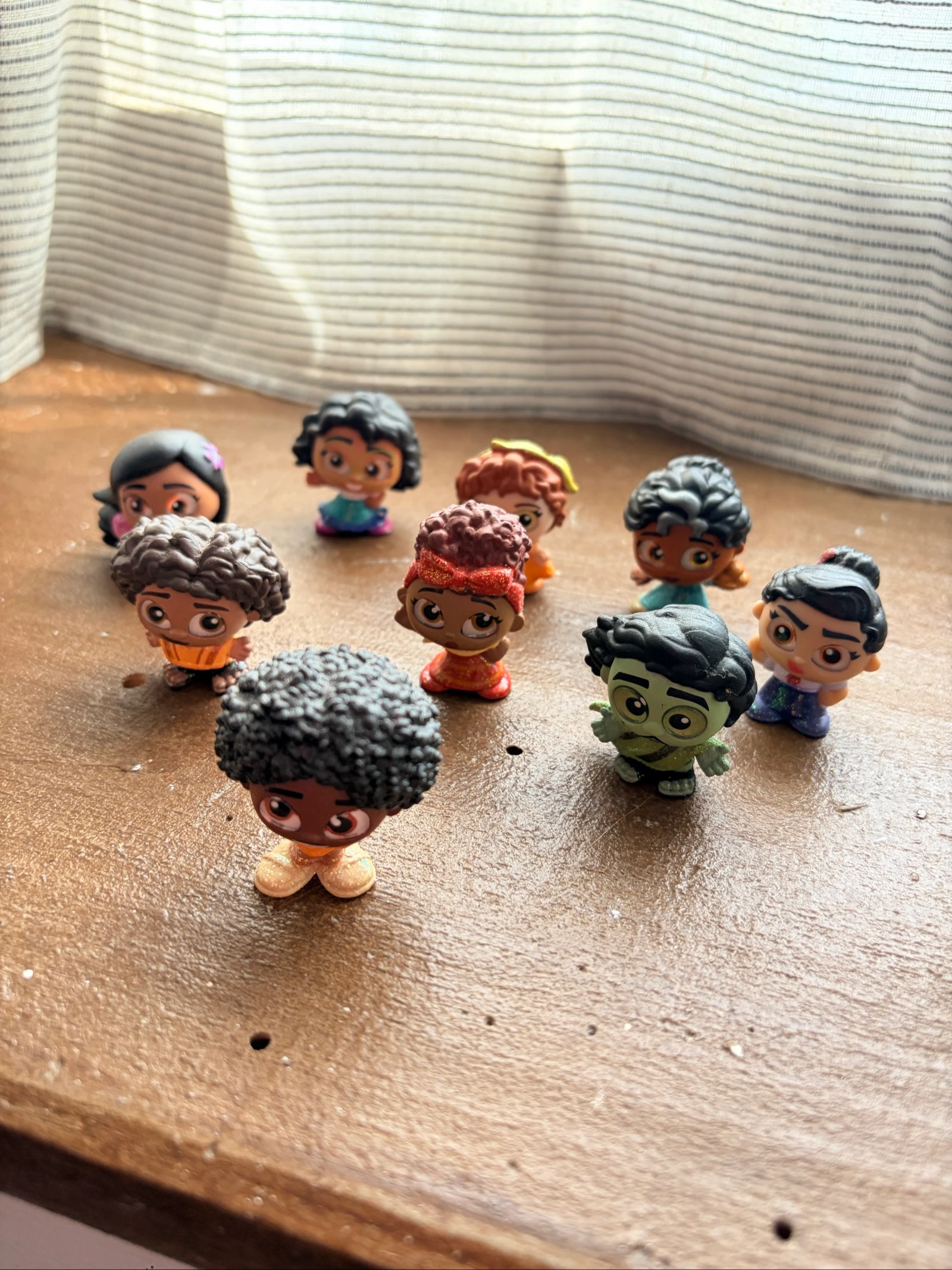 Lot de 9 mini figurines Disney – Encanto 